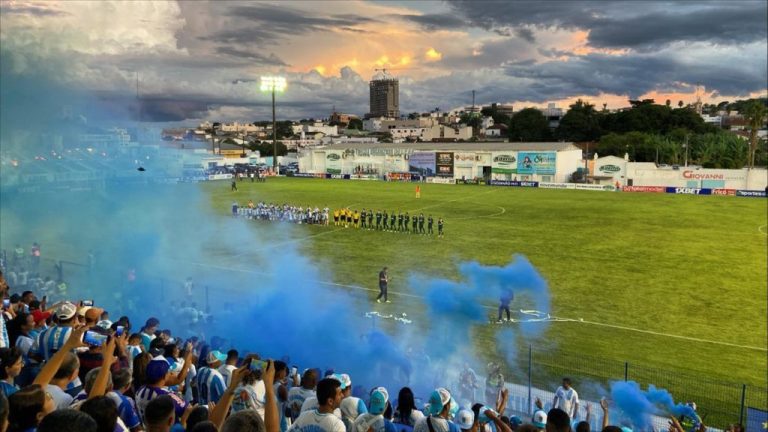 APÓS SOFRER VIRADA EM PLENO GENERVINO FONSECA, LEÃO ACORDA E MORDE O PERIQUITO EM PARTIDA COM 6 GOLS E QUE TERMINOU EM 3 A 3
