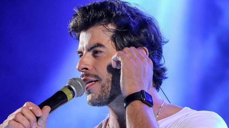 CANTOR EDUARDO MELO, EX-VOCALISTA DA BANDA NECHIVILE FAZ SHOW NO FOGÃO DE LENHA SHOW NESTE SÁBADO, 11 DE FEVEREIRO