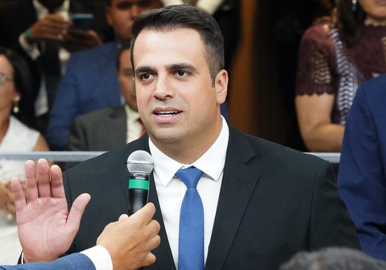 GUSTAVO SEBBA (PSDB) FOI EMPOSSADO PARA O TERCEIRO MANDATO DE DEPUTADO ESTADUAL E DIZ QUE FOCO SERÁ EM CATALÃO, REGIÃO E NOS MUNICÍPIOS