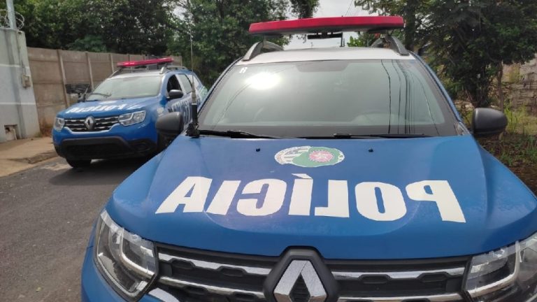 MULHER QUE FREQUENTOU A CASA DE IDOSO, TERIA PASSADO AS CHAVES PARA OS CRIMINOSOS, QUE INVADIRAM, ESPANCARAM E ROUBARAM DA VÍTIMA; UMA MULHER E DOIS HOMENS FORAM PRESOS