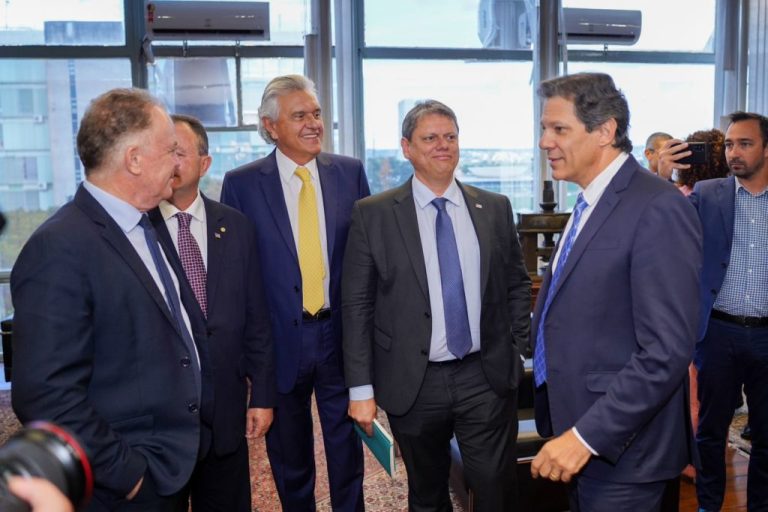 EM BRASÍLIA, CAIADO E FÓRUM DE GOVERNADORES BUSCAM COMPENSAÇÃO DE PERDAS COM ALÍQUOTA DE ICMS