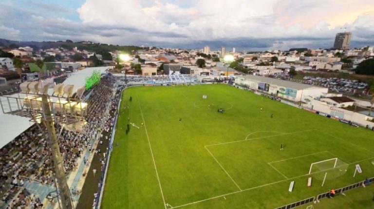 COM TRÊS DESFALQUES, CRAC DE CATALÃO ENTRA EM CAMPO HOJE, NO GENERVINO DA FONSECA, PARA ENCARAR O PRATICAMENTE REBAIXADO INHUMAS