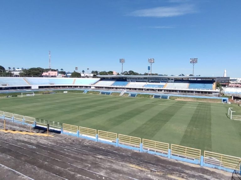 CRAC DE CATALÃO ENFRENTA O GRÊMIO ANÁPOLIS  FORA DE CASA, E SE GANHAR, GARANTIRÁ VAGA NA PRÓXIMA FASE DO GOIANÃO