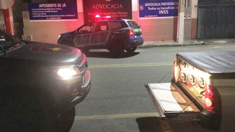 CARROS COM SOM AUTOMOTIVO E DESCARACTERIZADOS FORAM APREENDIDOS PELA PM DE CATALÃO DURANTE A ‘OPERAÇÃO TOLERANÇA ZERO’