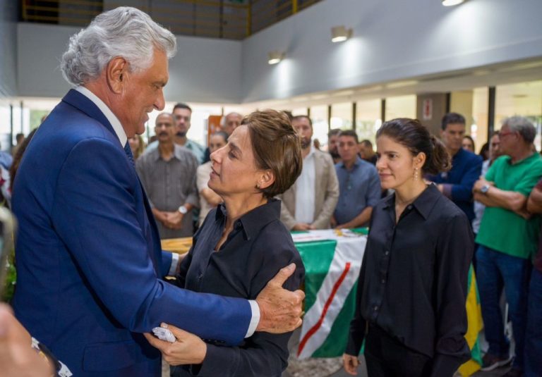 “EXTREMAMENTE ATIVA, CORAJOSA E DETERMINADA”, DISSE CAIADO AO DESTACAR PROTAGONISMO DE DONA IRIS