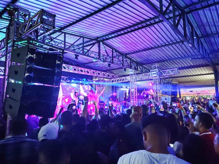 HOJE TEM FOGÃO DE LENHA SHOW