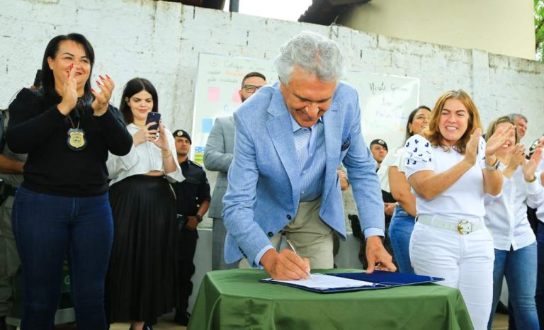 GOVERNADOR DE GOIÁS VISITA ESCOLAS E ANUNCIA INVESTIMENTOS EM SEGURANÇA E BEM-ESTAR DOS ALUNOS