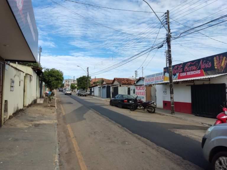 RUA ÊNIO METSAVAHT: PISTA DE CORRIDA OU VIA PÚBLICA?