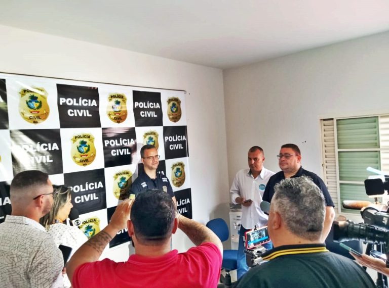 EM ENTREVISTA COLETIVA, DELEGADOS CONFIRMAM POSSIBILIDADE DE CRIME PASSIONAL NO ASSASSINATO DO EMPRESÁRIO ELTON RIBEIRO; TRÊS PESSOAS JÁ ESTÃO PRESAS