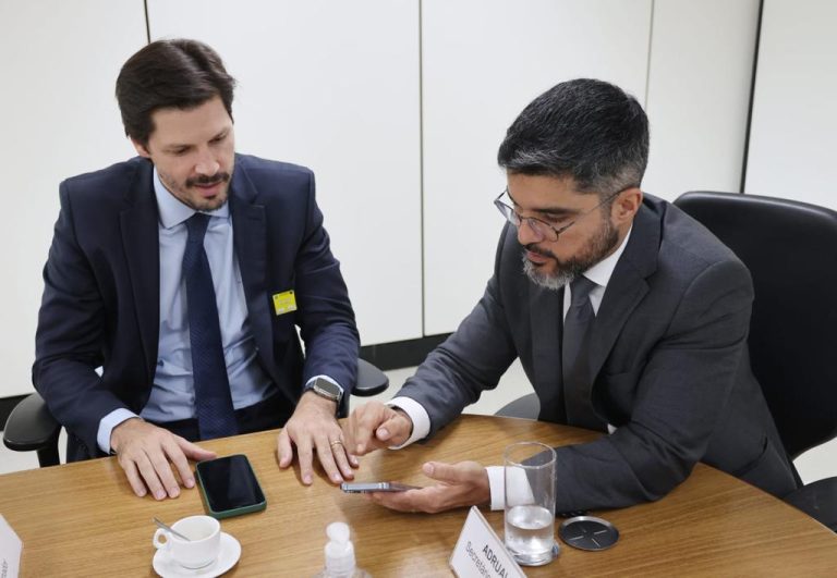 DANIEL VILELA ARTICULA LIBERAÇÃO DE RECURSOS FEDERAIS PARA O DETRAN-GO