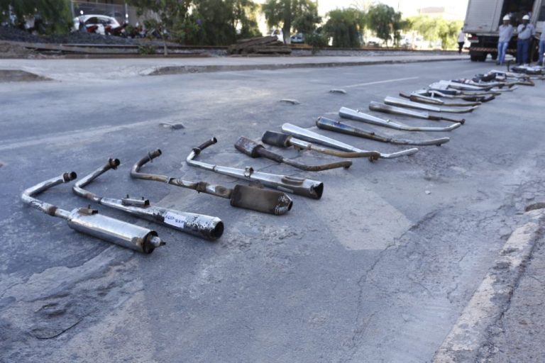 ESCAPAMENTOS BARULHENTOS FORAM DESTRUÍDOS EM CATALÃO