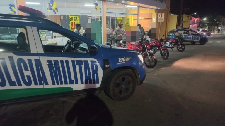 MAIS VINTE MOTOS E DOIS CARROS FORAM APREENDIDOS DURANTE OPERAÇÃO DA PM DE CATALÃO