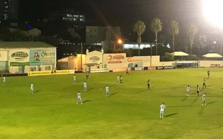 SHOW DE GOLS: CRAC DE CATALÃO GOLEOU O OPERÁRIO E ASSUME POSIÇÃO DE DESTAQUE NO BRASILEIRÃO SÉRIE D