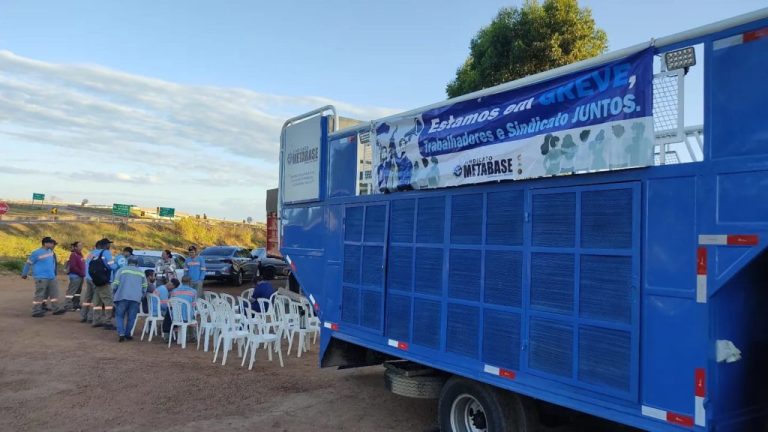 NA LUTA DE MELHORES CONDIÇÕES SALARIAIS E BENEFÍCIOS, GREVE NA EQUILÍBRIO FERTILIZANTES, EM CATALÃO, JÁ DURA MAIS DE UMA SEMANA