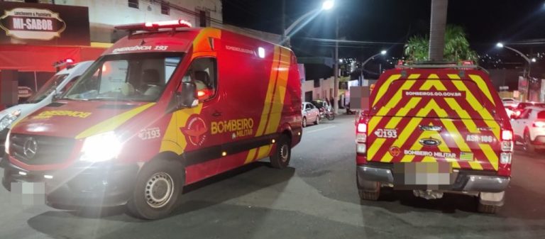 ACIDENTE CAUSADO POR DESRESPEITO AO SINAL DE PARE, EM CATALÃO, DEIXA CASAL DE ADOLESCENTES FERIDOS