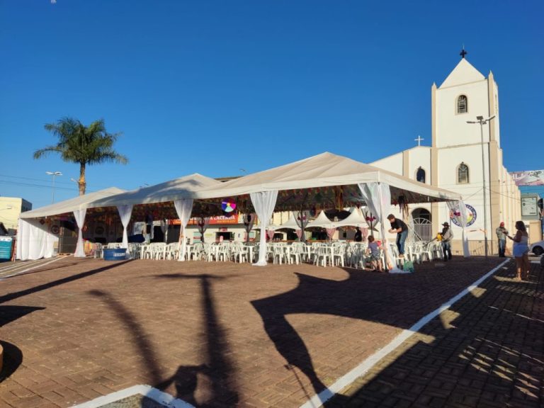 TRADIÇÃO, COMIDA TÍPICA E MÚSICA, COMEÇA HOJE A TRADICIONAL FESTA DA AMIZADE NO LARGO DO ROSÁRIO