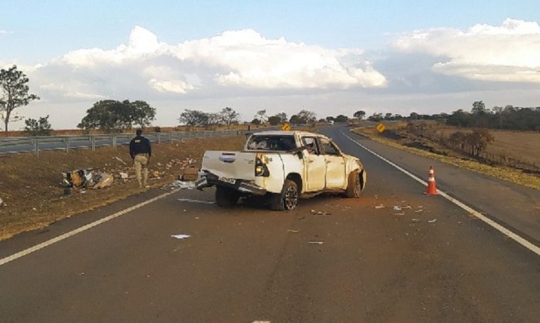 ACIDENTES NA BR-050 RESULTAM EM VÍTIMAS COM FERIMENTOS LEVES E NA EVASÃO DOS ENVOLVIDOS