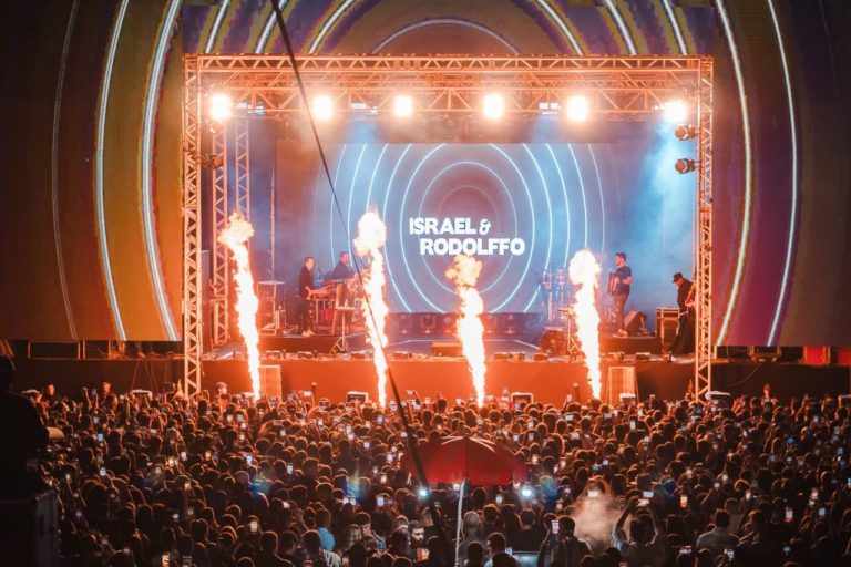EXPO CATALÃO:  CIDADE VIVEU NOITE DE SÁBADO ÉPICA COM SHOWS DE ISRAEL E RODOLFFO E DJ DENNIS
