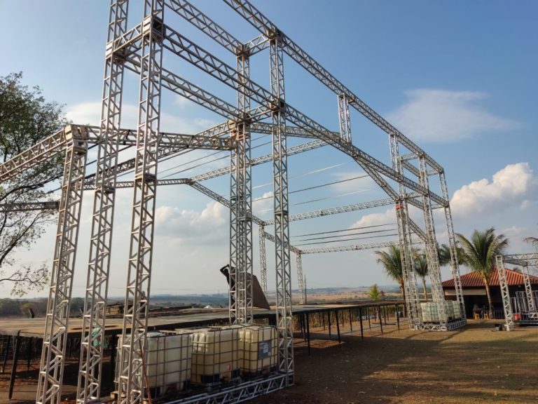 COSTELA E MODÃO EM CATALÃO COM ÍCARO E GILMAR PROMETE AGITAR TARDE DESTE SÁBADO (02/09)