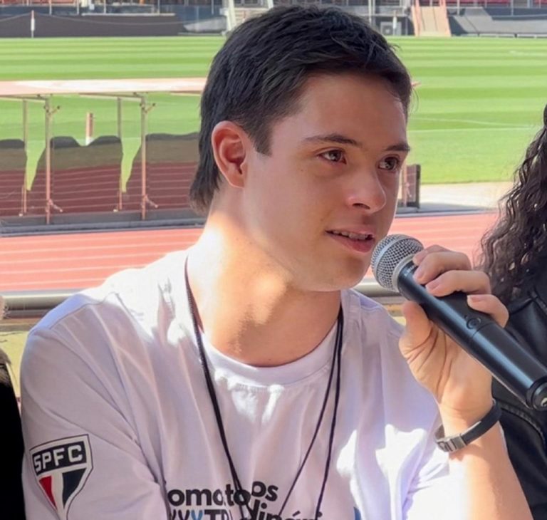 JOÃO VITOR DE PAIVA BITTENCOURT: UMA VOZ DE ESPERANÇA NA LUTA PELA INCLUSÃO NA DOWNLÂNDIA