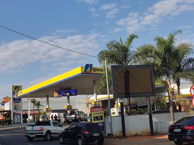 VARIAÇÃO EXPRESSIVA DE PREÇOS DE COMBUSTÍVEIS EM CATALÃO: DIESEL SOBE R$ 1,31 E GASOLINA R$ 0,33