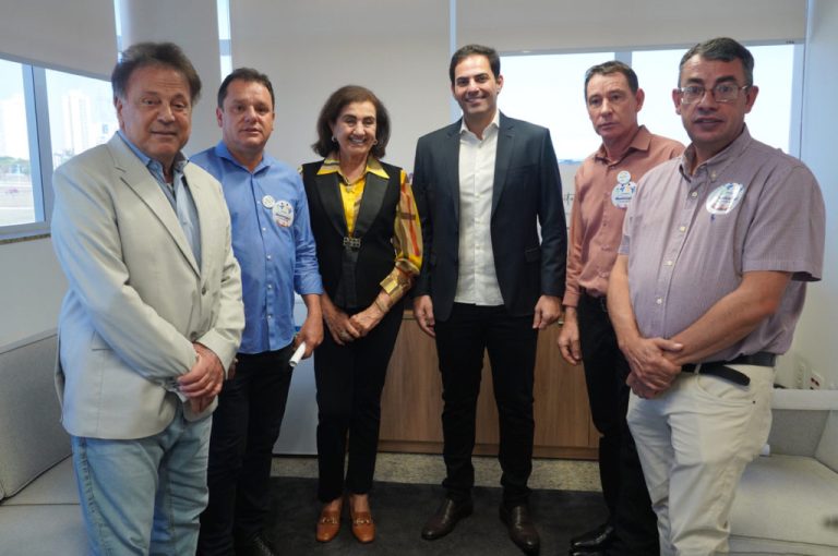 DEPUTADO JAMIL CALIFE RECEBE PREFEITOS DE GOIÁS EM DEMONSTRAÇÃO DE COMPROMISSO COM OS MUNICÍPIOS