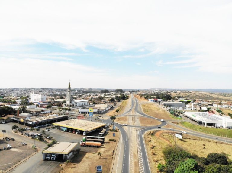 MINISTRO DOS TRANSPORTES E AUTORIDADES LOCAIS LANÇAM OBRAS DE DUPLICAÇÃO DA BR-050 NO PERÍMETRO URBANO DE CATALÃO NESTA QUARTA-FEIRA (05/09)
