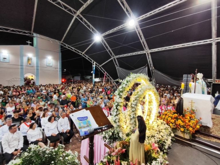 CATALÃO CELEBRA A 147ª FESTA EM LOUVOR A NOSSA SENHORA DO ROSÁRIO; MISSA DE ENCERRAMENTO FOI MARCADA COM DEVOÇÃO E EMOÇÃO