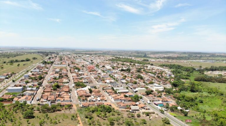 PREFEITO DE CATALÃO, ADIB ELIAS, COBRA AÇÕES IMEDIATAS PARA RESOLVER FALTA DE ÁGUA NA REGIÃO DO BAIRRO CASTELO BRANCO: PROJETO DE CONCESSÃO DA SAE ENTRA NO RADAR NOVAMENTE