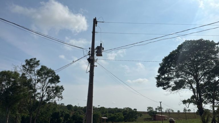 COMUNIDADE RURAL DE SÃO DOMINGOS RECUPEROU ENERGIA APÓS LONGO PERÍODO DE APAGÃO