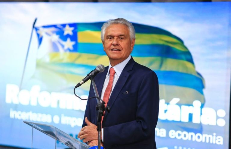 CAIADO CRITICA “COMPLACÊNCIA SERVIL” DO SENADO À ELITE INDUSTRIAL