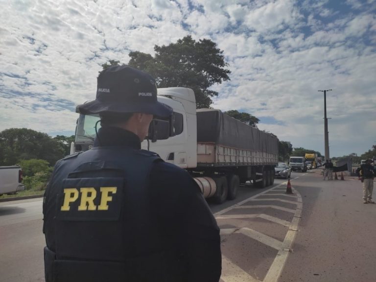 OPERAÇÃO RODOVIDA 2023/2024: PRF INTENSIFICA AÇÕES PARA PREVENIR ACIDENTES NAS ESTRADAS