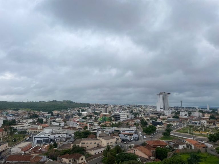 PREVISÃO CLIMÁTICA: CALOR E UMIDADE FAVORECEM CHUVAS E ALERTAS DE RISCO PARA TEMPESTADES EM CATALÃO E EM GOIÁS
