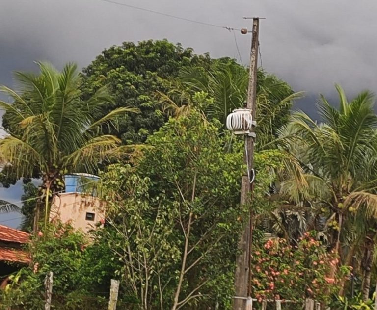EMERGÊNCIA EM OUVIDOR: CABO DE ALTA TENSÃO PRÓXIMO A FAZENDA LAGOA COLOCA EM RISCO PESSOAS E ANIMAIS