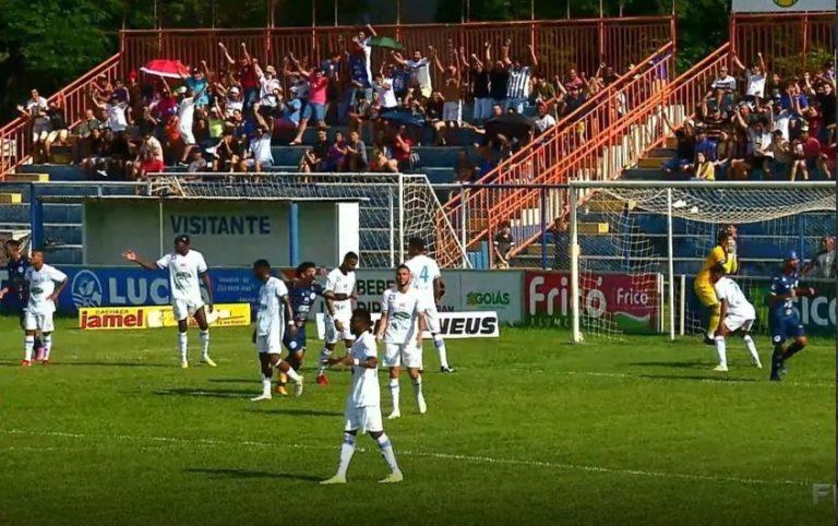 CRAC perde para o Goianésia e vai decidir a permanência na elite do Campeonato Goiano em Catalão