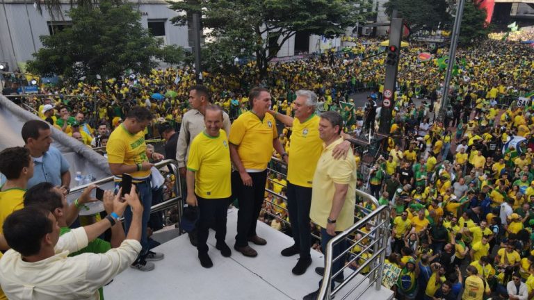 Ronaldo Caiado destaca valores e expressa apoio a Bolsonaro em evento na Avenida Paulista, em São Paulo-SP