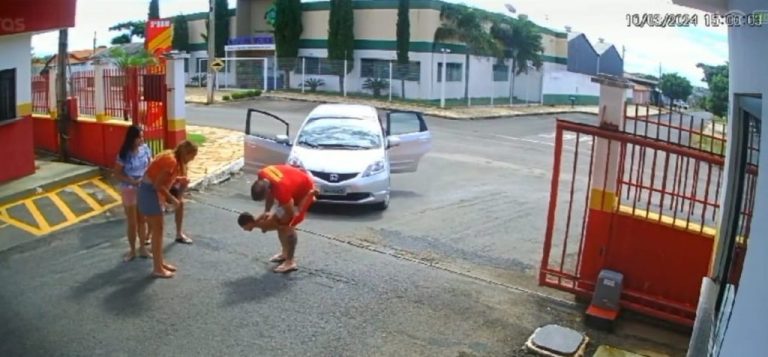 Bombeiro salva criança engasgada com moeda de 25 centavos