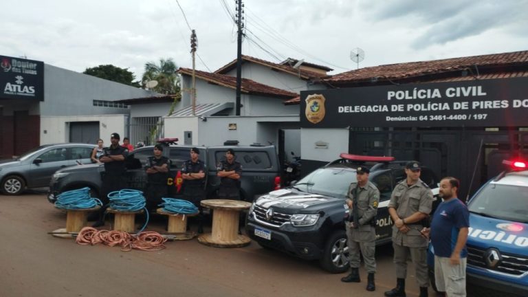 Polícias do 9° CRPM agem contra furto de materiais em Pires do Rio; homem foi preso em Catalão por ameaça e teve arma apreendida