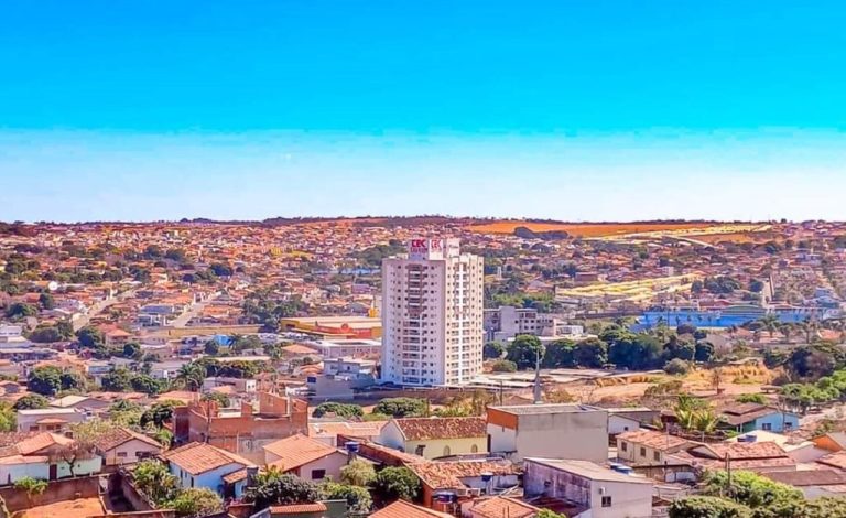 Previsão do Tempo: Catalão terá semana abafada e com pancadas de chuva; frente fria chega na quinta para derrubar temperaturas