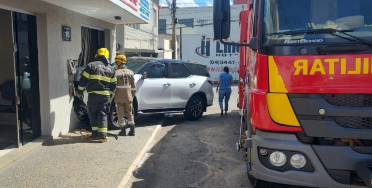 Três acidentes graves em Catalão: trânsito perigoso na cidade e nas rodovias região