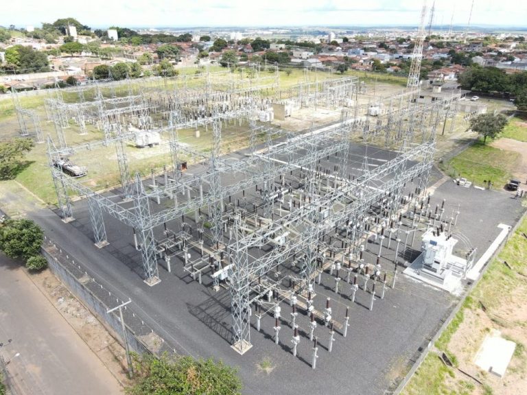 Rompimento de cabo de alta tensão na Subestação de Catalão deixa trabalhador ferido;  Catalão e cidades vizinhas ficaram sem energia
