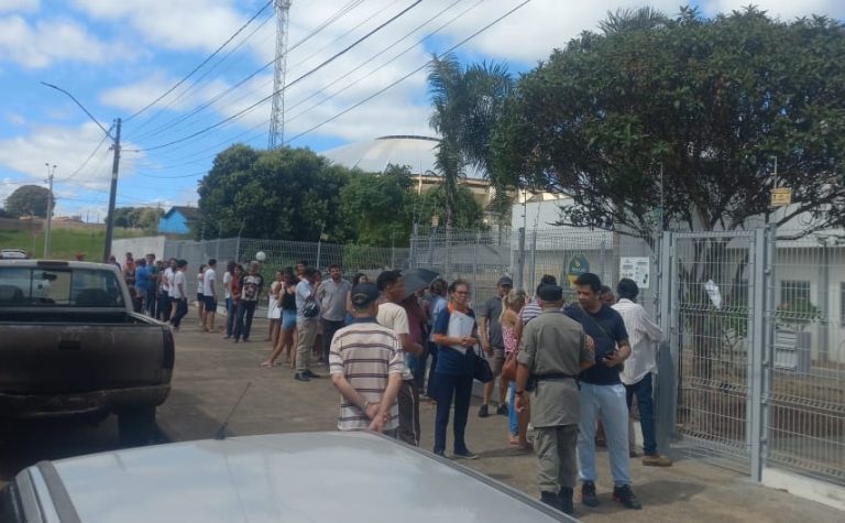 Cartório Eleitoral de Catalão registra longas filas nos últimos dias para regularização