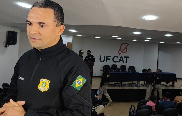 Josiel Silva passa o comando da PRF em Catalão para Ueslei Almeida