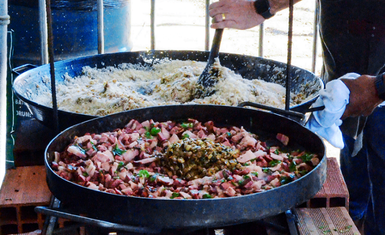 “Queima do alho e desfile das comitivas na Expo Catalão 2024 prometem dia de festa e tradição” garante Ricardinho da Central