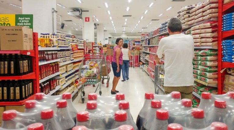 Setor de comércio varejista em Goiás continua em expansão pelo sexto mês consecutivo