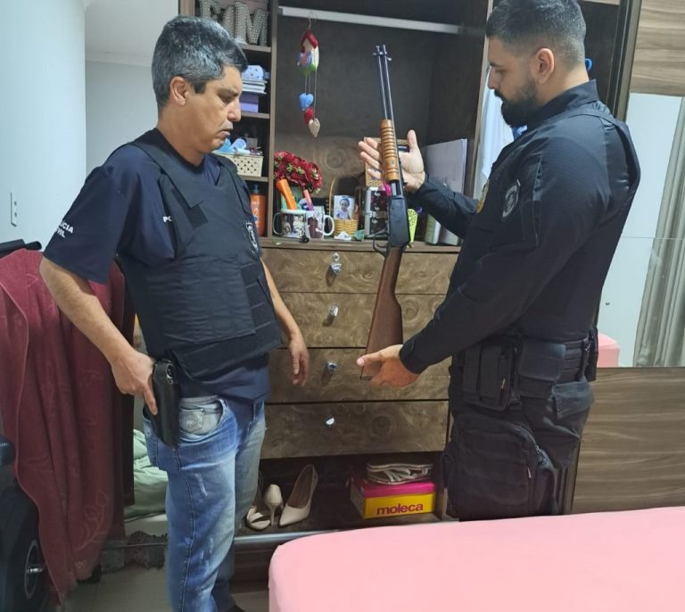 Polícia Civil de Catalão realiza operação e apreende arma, moto irregular e prende suspeito de furtos