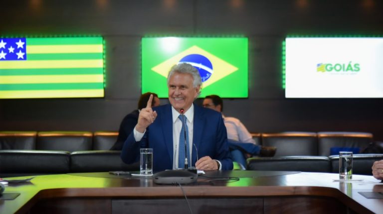 Pesquisa Atlas coloca Ronaldo Caiado como o governador mais bem avaliado do Brasil