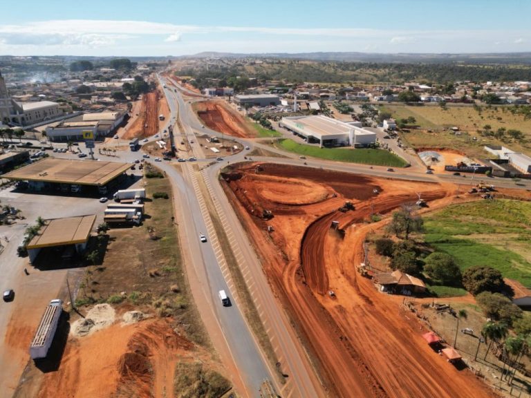 Novo desvio na BR-050 vai devolver o trânsito para a Avenida José Marcelino, no bairro Castelo Branco