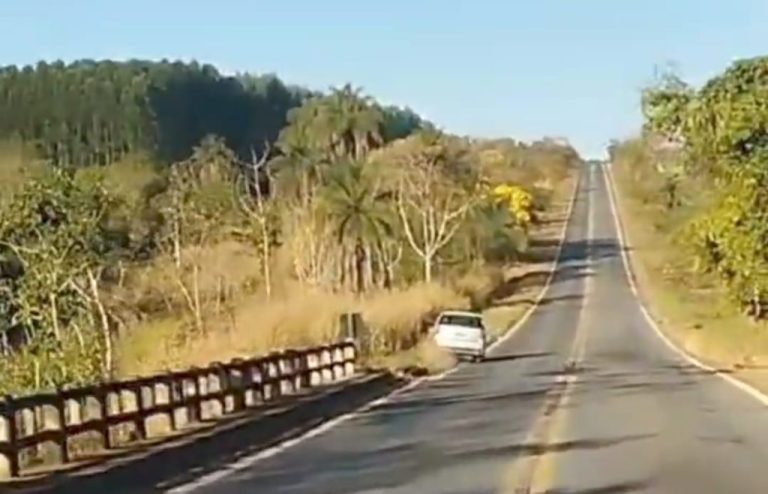 Motorista que ganhou repercussão nas redes sociais por ziguezaguear na GO-330, entre Catalão e Ouvidor, foi preso pela PRE