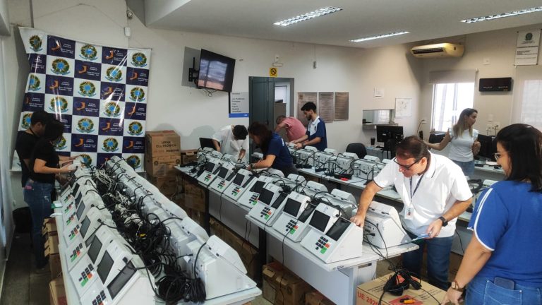 Justiça Eleitoral de Catalão já iniciou o procedimento de lacre das urnas eletrônicas